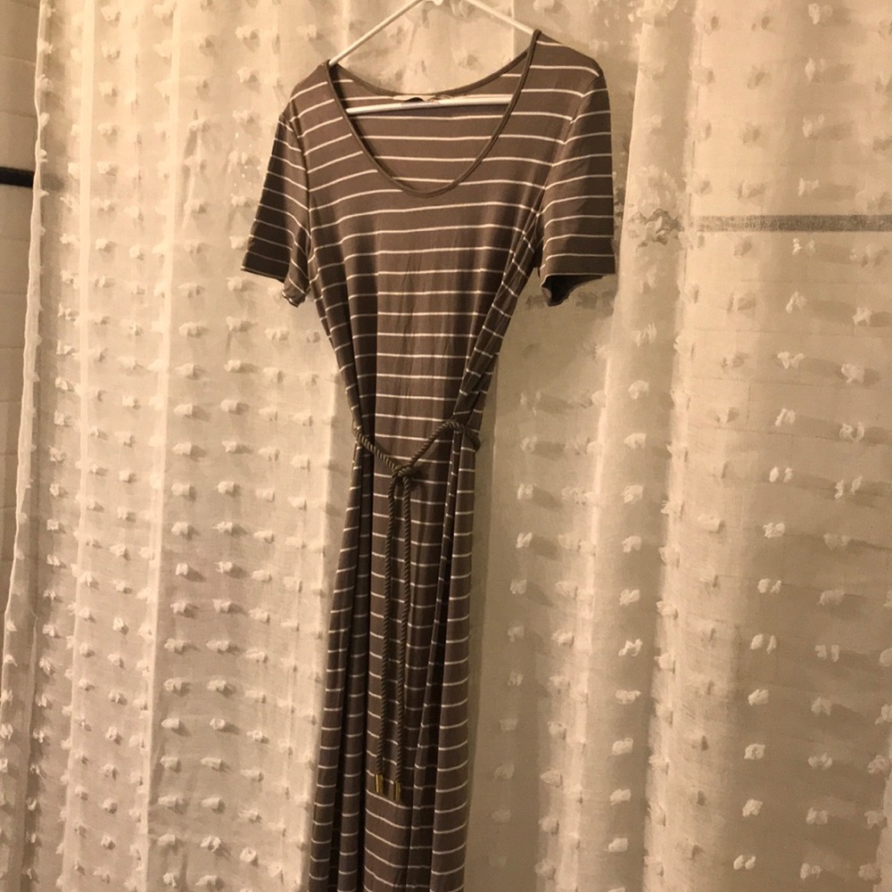Calvin Klein Brown Striped Maxi Dress 🌸MAKE AN OFFER 🌼